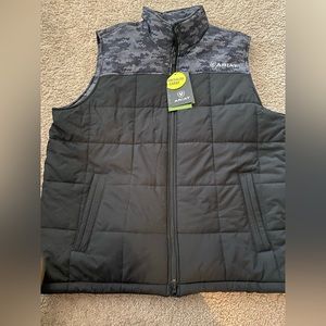 Mens Ariat conceal carry vest